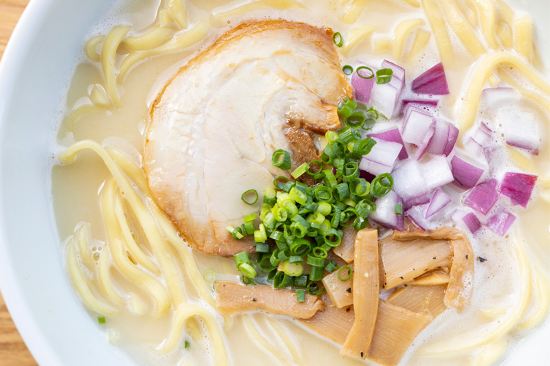 濃厚鶏白湯ラーメン